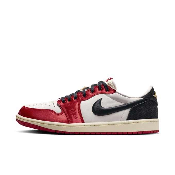 Jordan 1 Retro Low OG 'Trophy Room Away' - Maat 46
