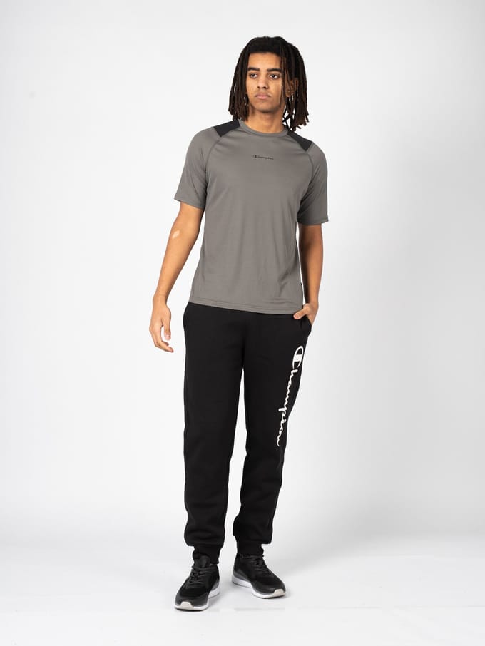 Champion T-Shirt Tech Tee Mannen zwart