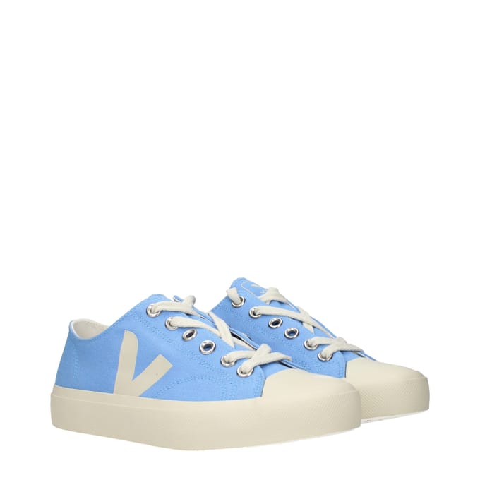 Veja Lichtblauwe Stoffen Lage Sneakers