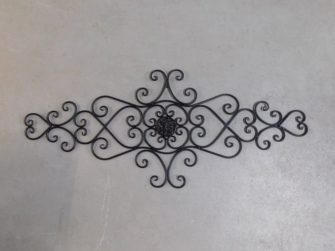 Raamrooster Vida - wandornament - zwart - smeedijzer