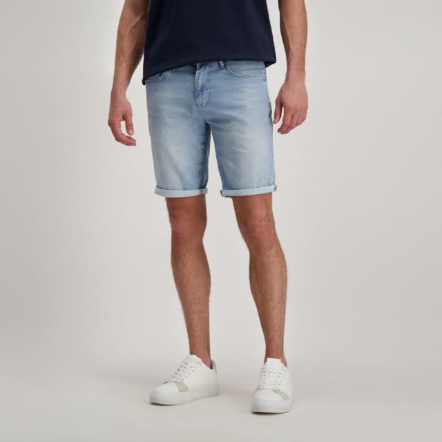 Cars Falcon short bleached uaed blue denim