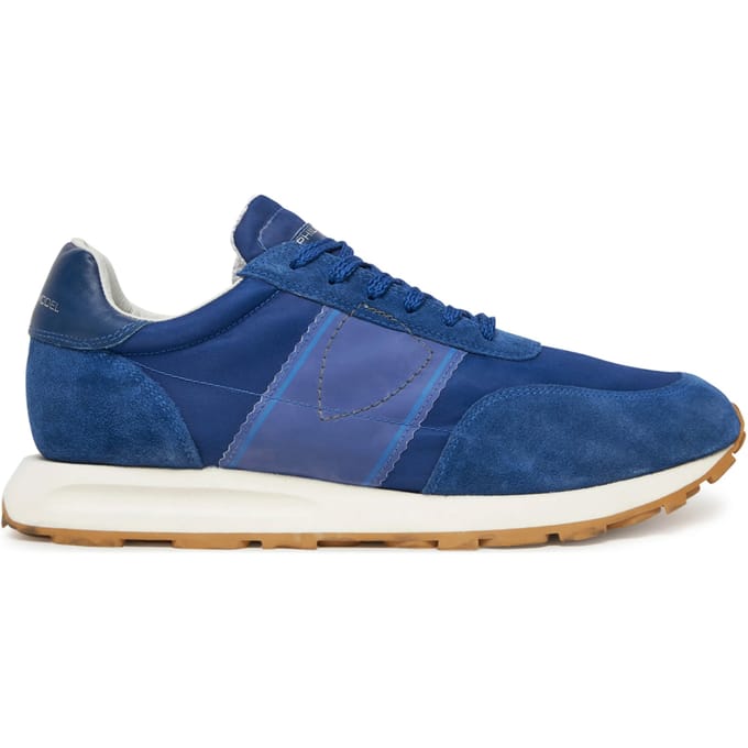 Tour Low sneakers
