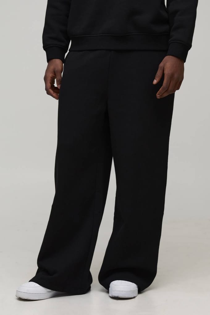 Essential Extreme Wide Leg Jogger | Black | Size Small