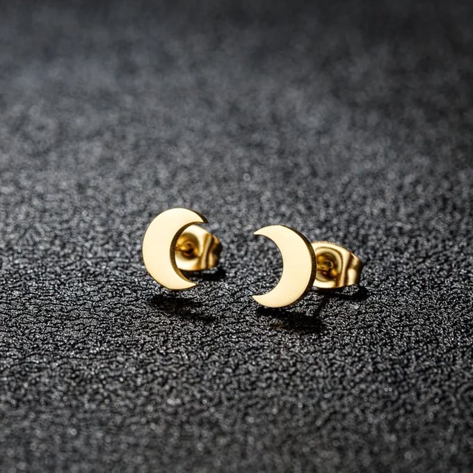JewelGalerie - Studs Maantje - Goud