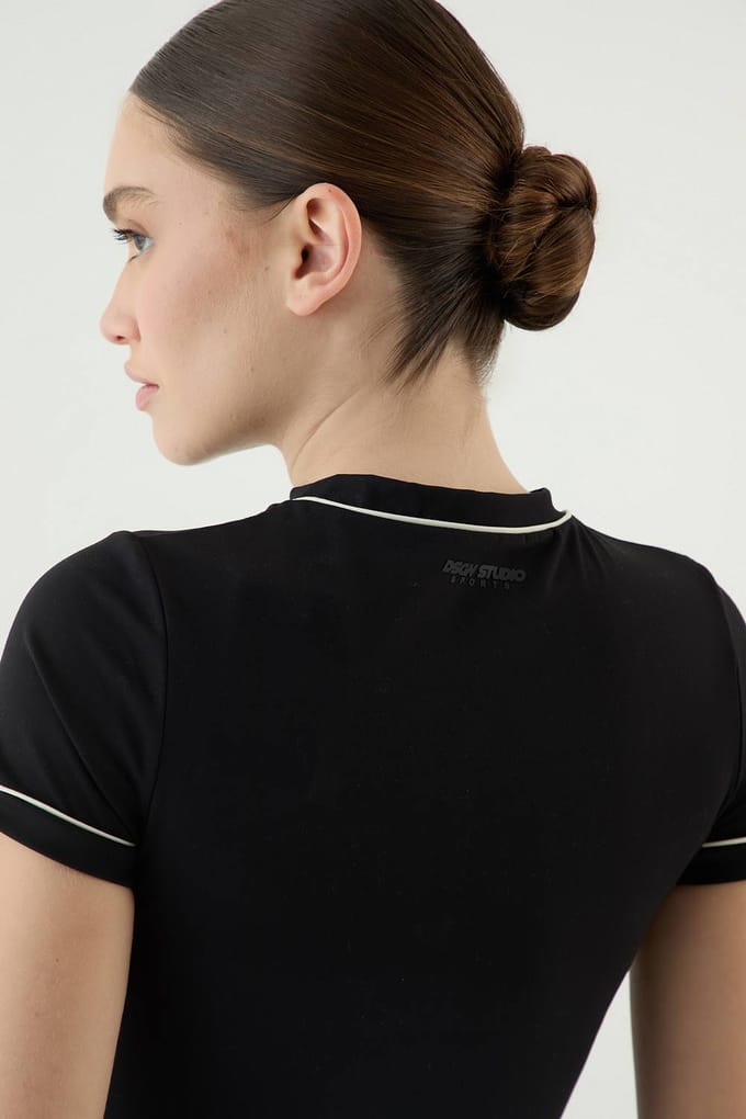 Dames Dsgn Studio Top Met Nauwsluitende Pasvorm En Biesdetail | Zwart | Maat: Medium
