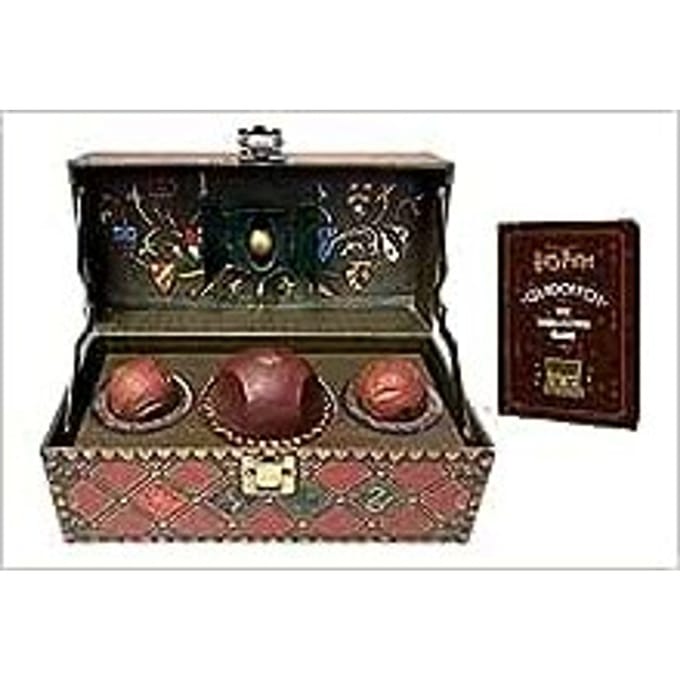 Harry Potter Collectible Quidditch Set (Includes Removeable Golden Snitch!): Revised Edition - Running Press