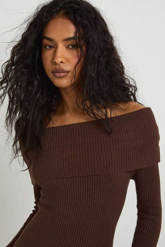 boohoo Dames Ribgebreide Extreme Bardot Trui | Chocolate | Maat: Large
