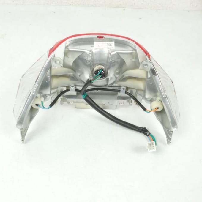 Feu arrière pour scooter Peugeot 50 V-Clic 4T 2007-14 1 connecteur Chen Liang