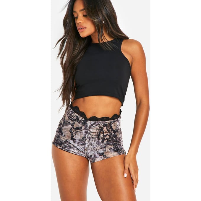 boohoo Dames Slangenprint mesh geraffelde kantenafwerking booty short | Maat: 44