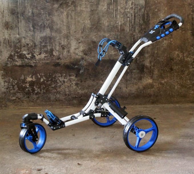 Lichte Golftrolley met 360° Draaibaar Voorwiel - Inclusief Paraplu- en Teehouder