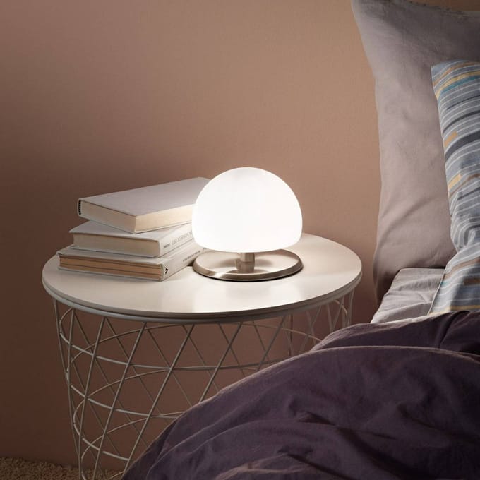 Fabas Luce Tafellamp Morgana, nikkel / wit, aanraakdimmer, 3.000 K