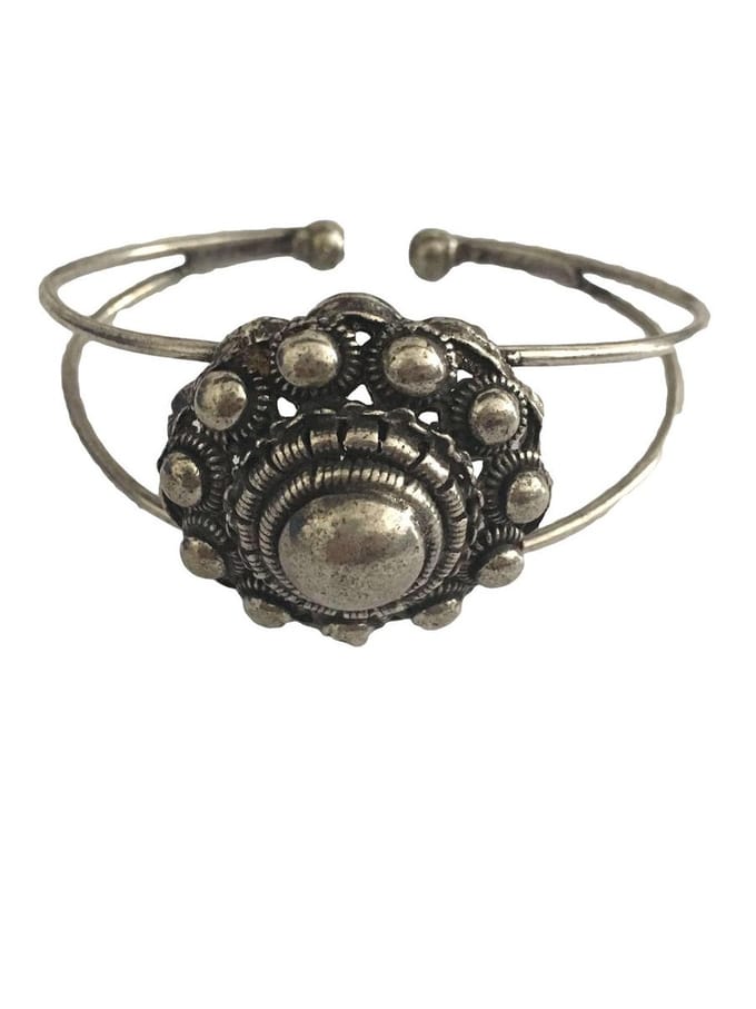 Petra's Sieradenwereld - Zeeuwse Knop armband verzilverd (504)