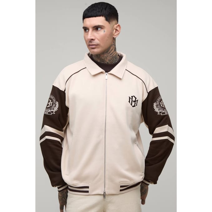 Lang Boxy Fit Jack Met Kraag En Kleurblokken In Varsity Jersey Stijl | Ecru | Size Medium