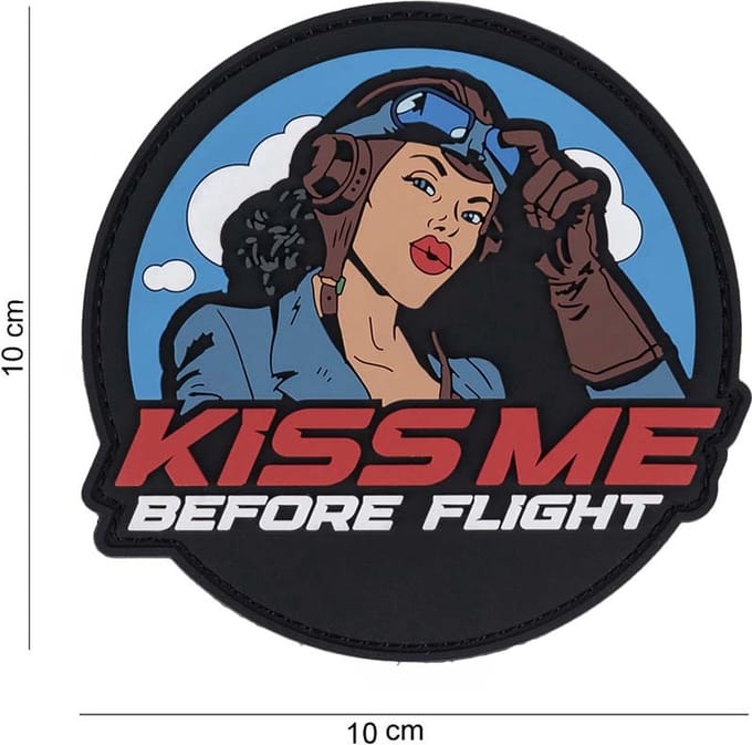Embleem 3D PVC Kiss me before flight rond