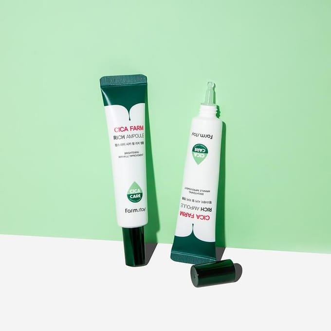 Farm Stay Cica Farm Rich Ampoule 30ml +RANDOM GIFT black