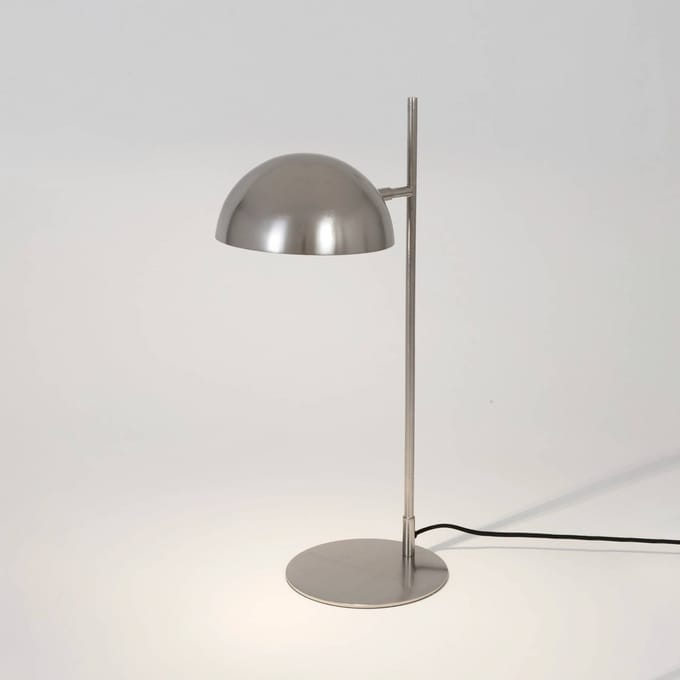 Holländer Miro tafellamp, zilverkleurig, hoogte 58 cm, ijzer/messing