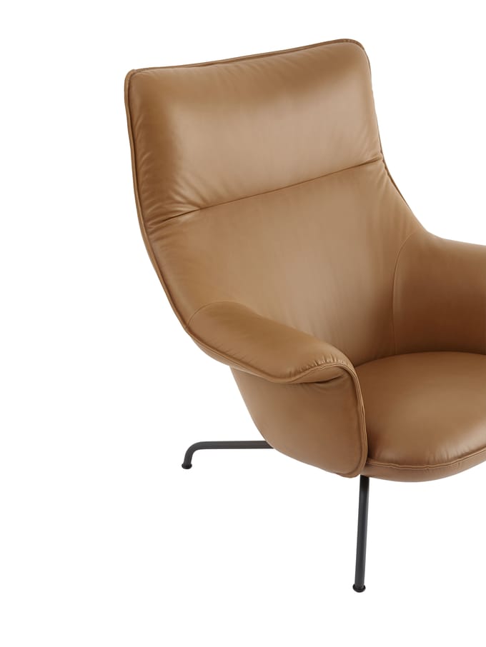 Muuto - Doze Lounge Chair met Leder - bruin