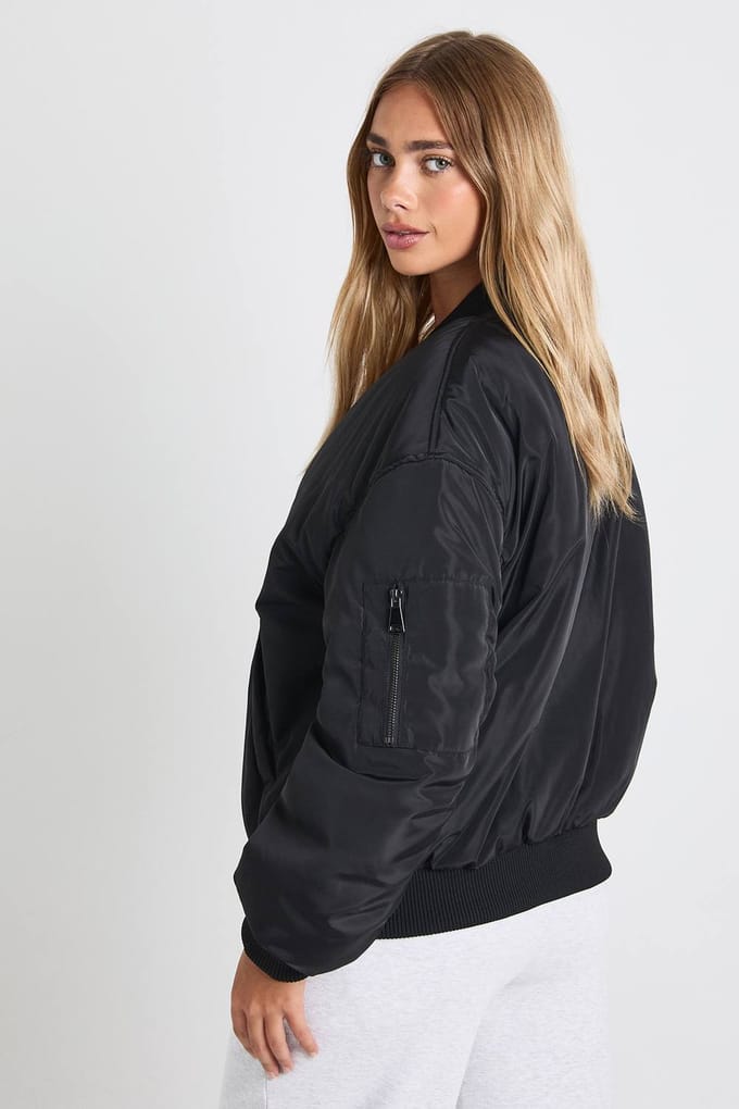 boohoo Dames Oversized Bomberjack | Zwart | Maat: 36