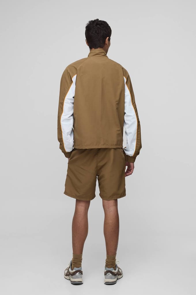 Elasticated Relaxed Fit Crinkle Colourblock Short | Brown | Size XS