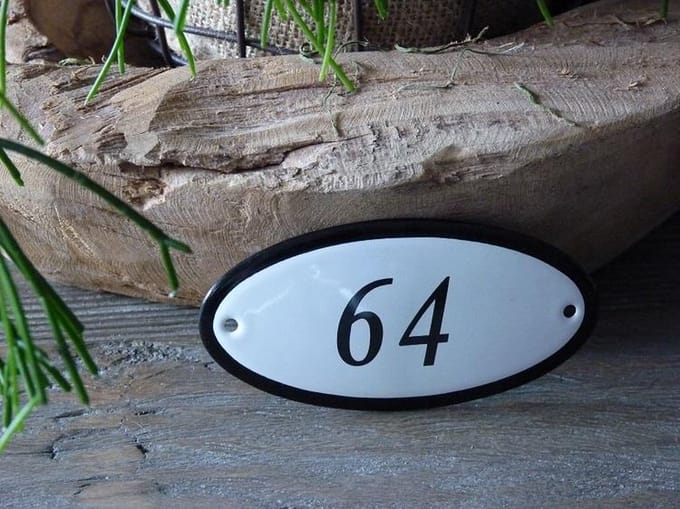 Emaille huisnummer 10x5 wit nr. 64