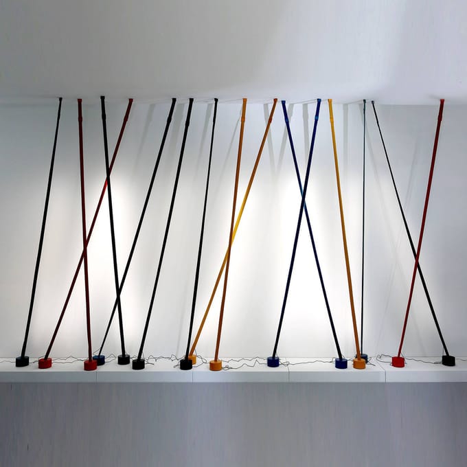 Martinelli Luce Elastica vloerlamp als band, grijs