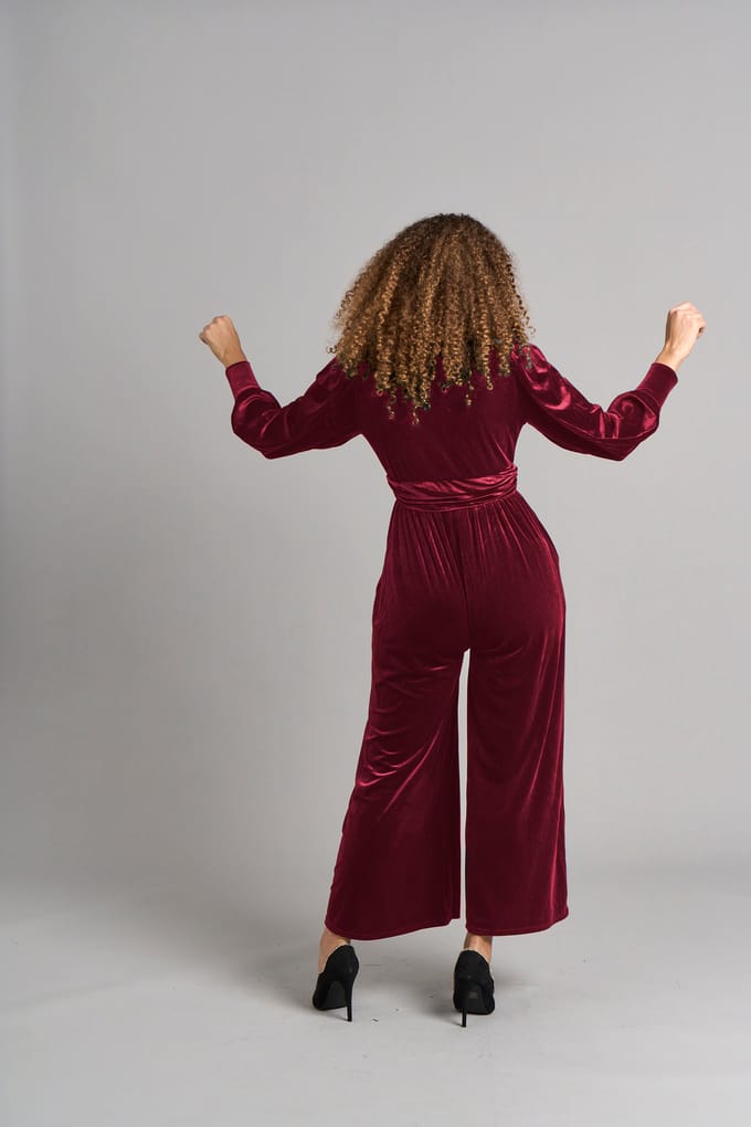 Ava jumpsuit van fluweel - Berry