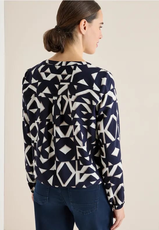 Gedessineerde blouse