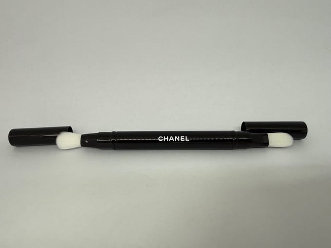 Chanel Uitschuifbaar Duo Correctiepenseel Chanel - Pinceau Duo Correcteur Rétractable N°105 Uitschuifbaar Duo Correctiepenseel