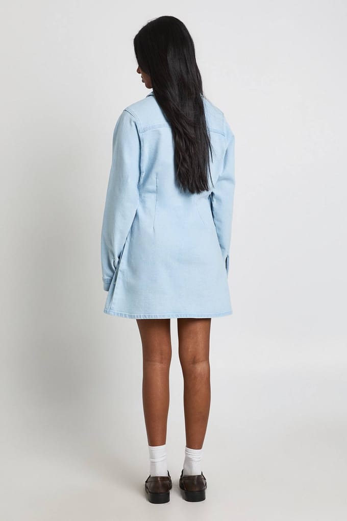 boohoo Dames Denim Wikkel Jurk | Gebleekt | Maat: 44