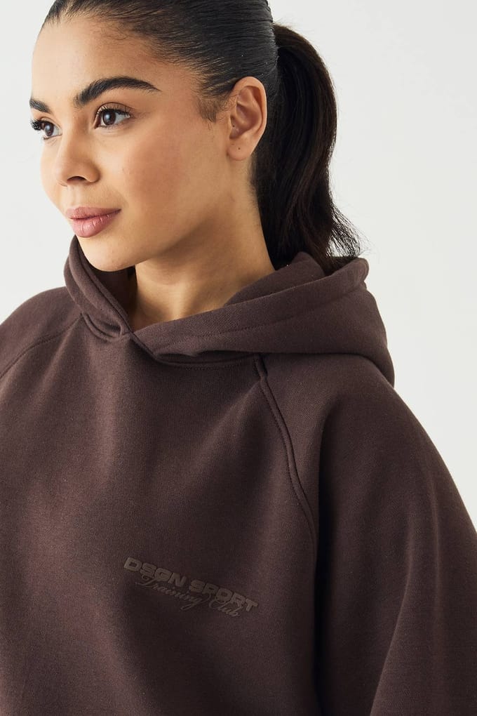 Dames DSGN Studio Sport Training Club Oversized Hoodie | Coffee Bean | Maat: 3XL