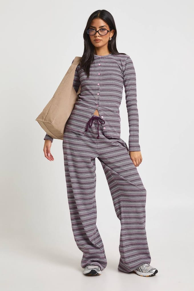 boohoo Dames Gestreepte Rib Doorknoop Lange Mouwen Top | Roze | Maat: 36