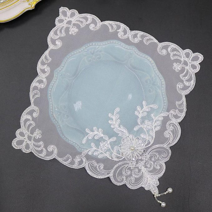 Décoration de table et accessoires fleur à perles blanches broderie set de table sous-verre mariage Noël set de table cuisine square 28cm gray