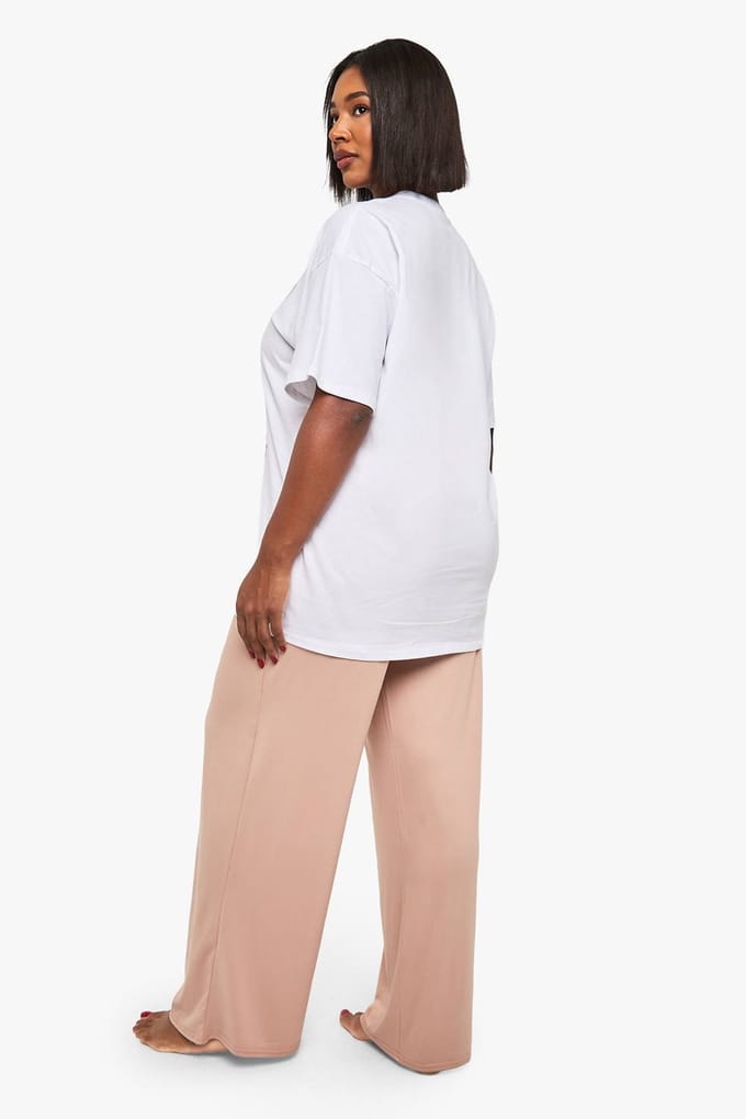 boohoo Dames Plus Brunch Club T-Shirt & Broek Pyjama Set | Blush | Maat: 44