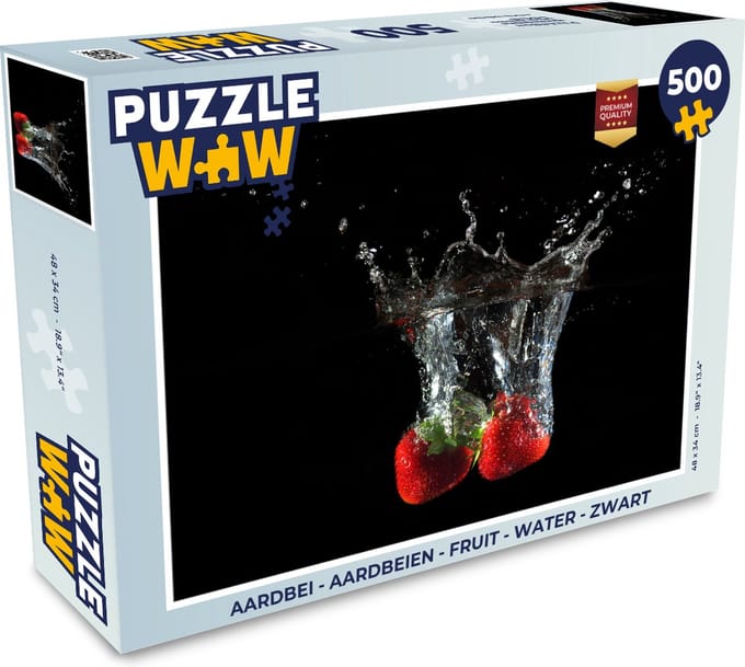 Puzzel Aardbeien - Fruit - Water - Zwart - Rood - Legpuzzel - Puzzel 500 stukjes