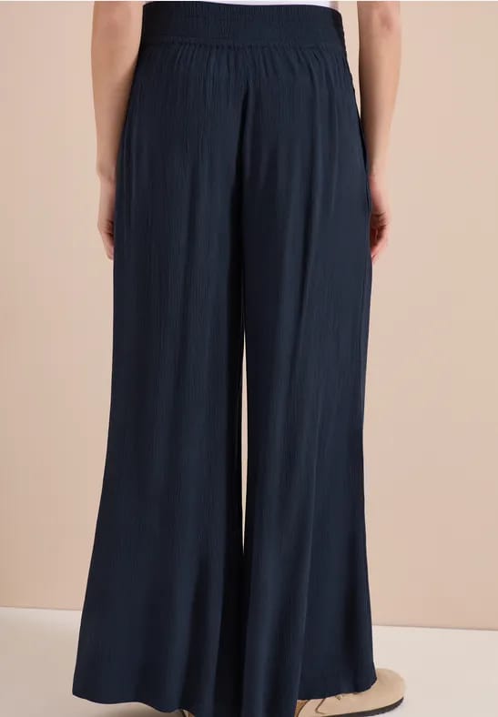 Wide Legs broek met crêpe structuur