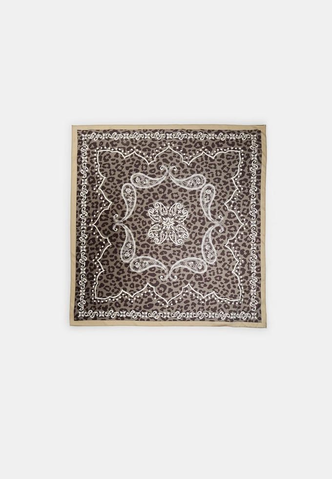 Stradivarius Sjaal met luipaardprint  Kaki OS