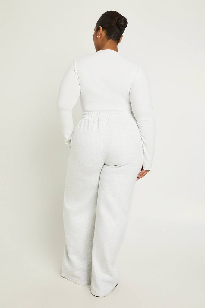 boohoo Dames Plus Core Basic Pintuck-detail, diepe tailleband, wijde pijp jogger | Ash Grey | Maat: 26