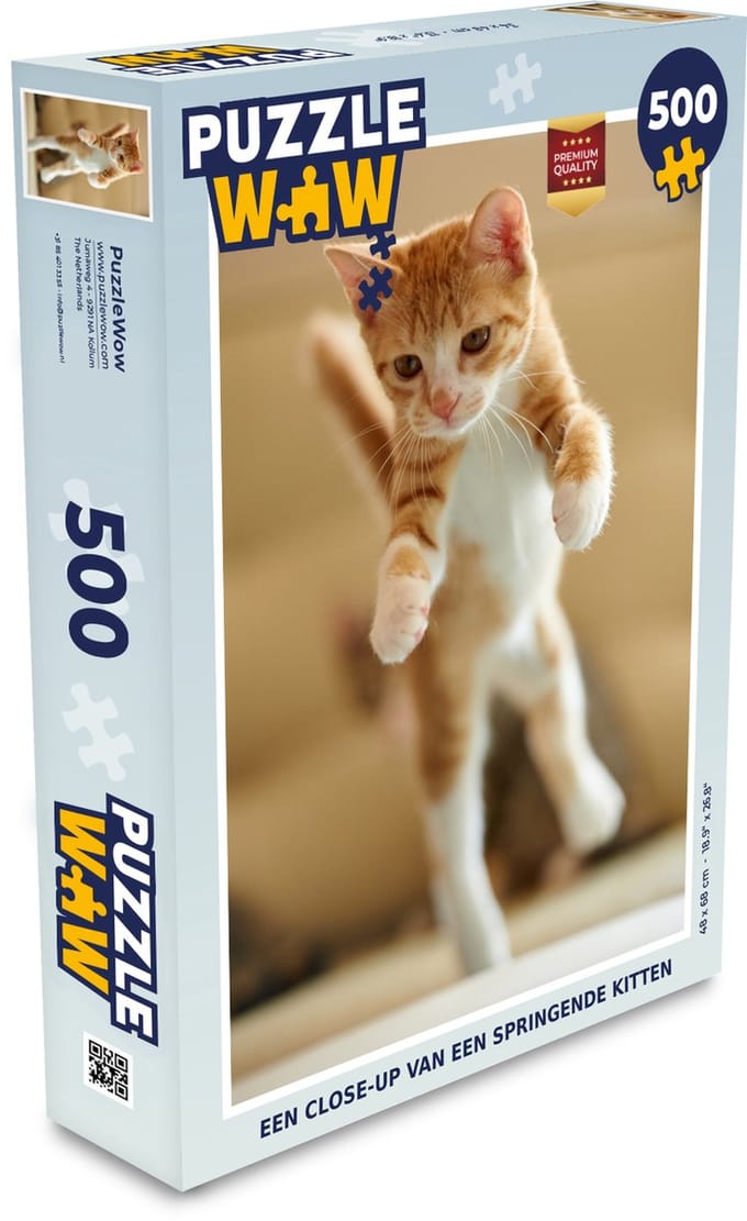 Puzzel Een close-up van een springende kitten - Legpuzzel - Puzzel 500 stukjes