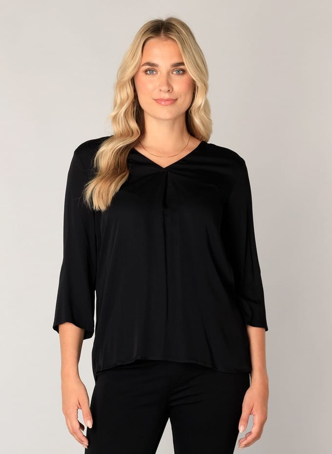 BASE LEVEL Yani Blouse - Black - maat 44