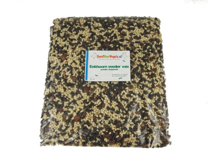 Feestvoorvogels Eekhoornvoedermix (zonder doppinda's) zak 2 kg.