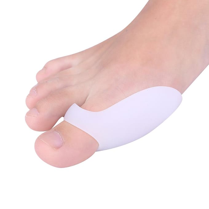 2pcs Silicone toe separators straighteners Thumb Valgus Bunion Corrector Cushion white