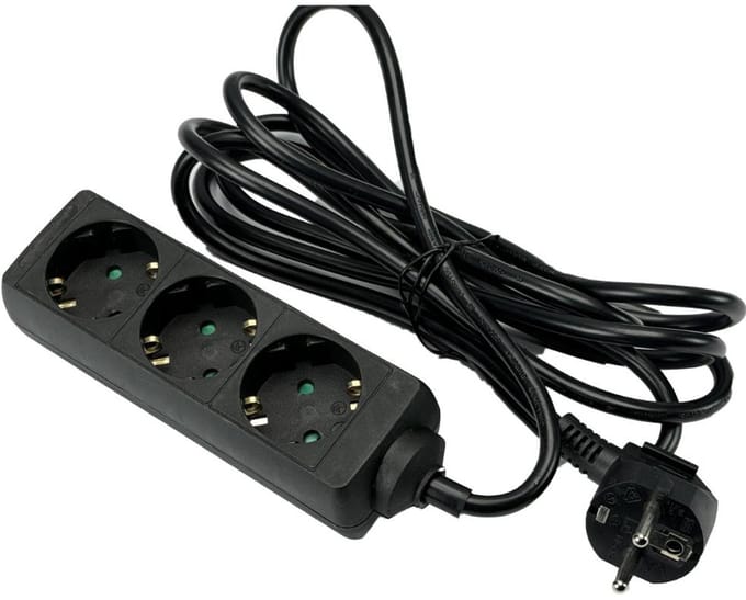 TCD RA 3-voudig 3 meter snoer zwart