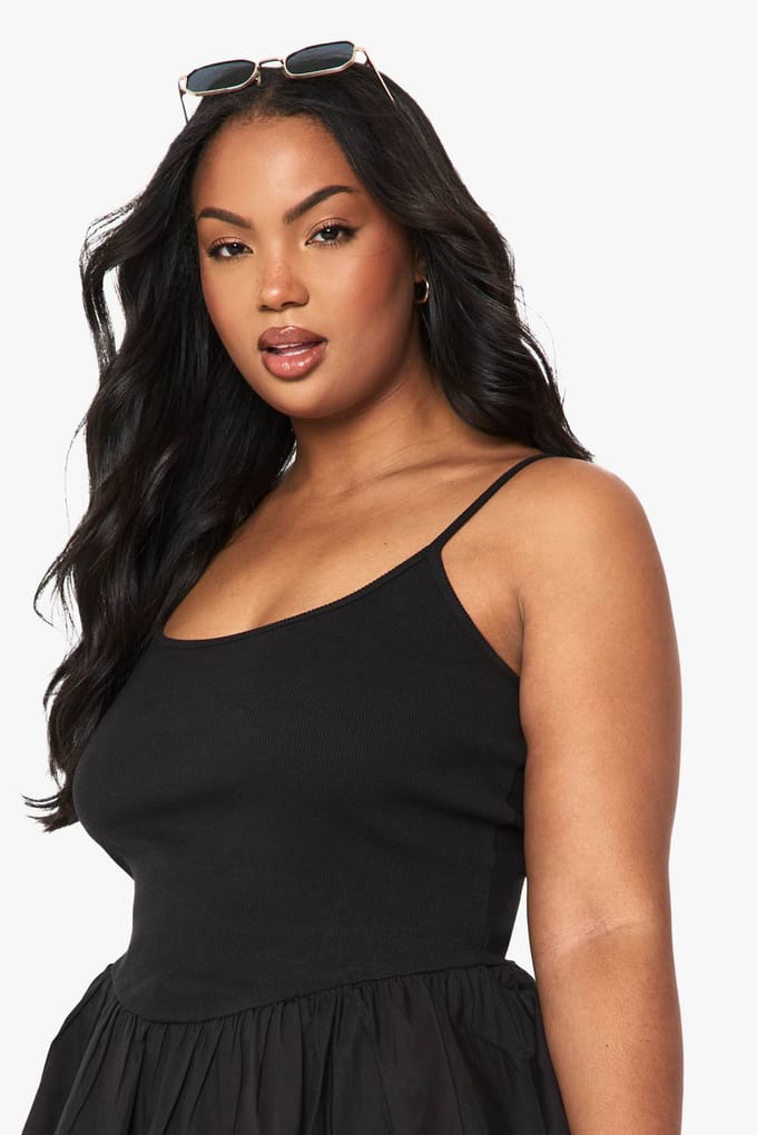 boohoo Dames Plus Fabric Mix Peplum Top | Zwart | Maat: 54