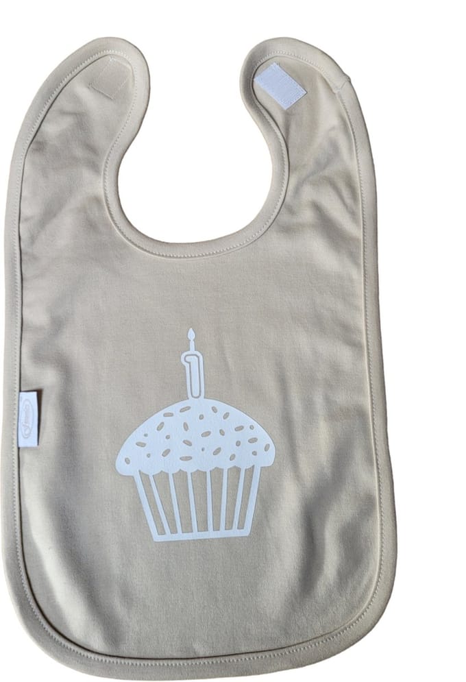 Verjaardag - slab - cupcake -  geschenk -  baby  - peuter- knoeien