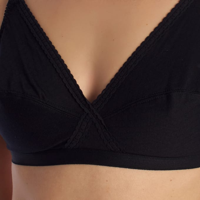 Klassischer bügelloser BH P1612 für Damen