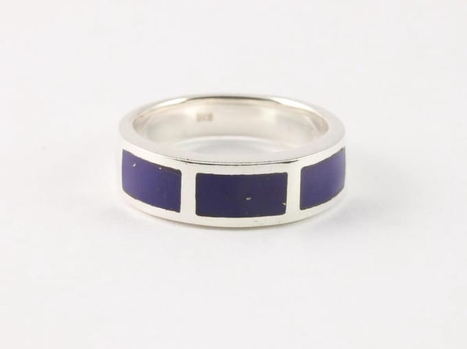 Zilveren ring met lapis lazuli - maat 22