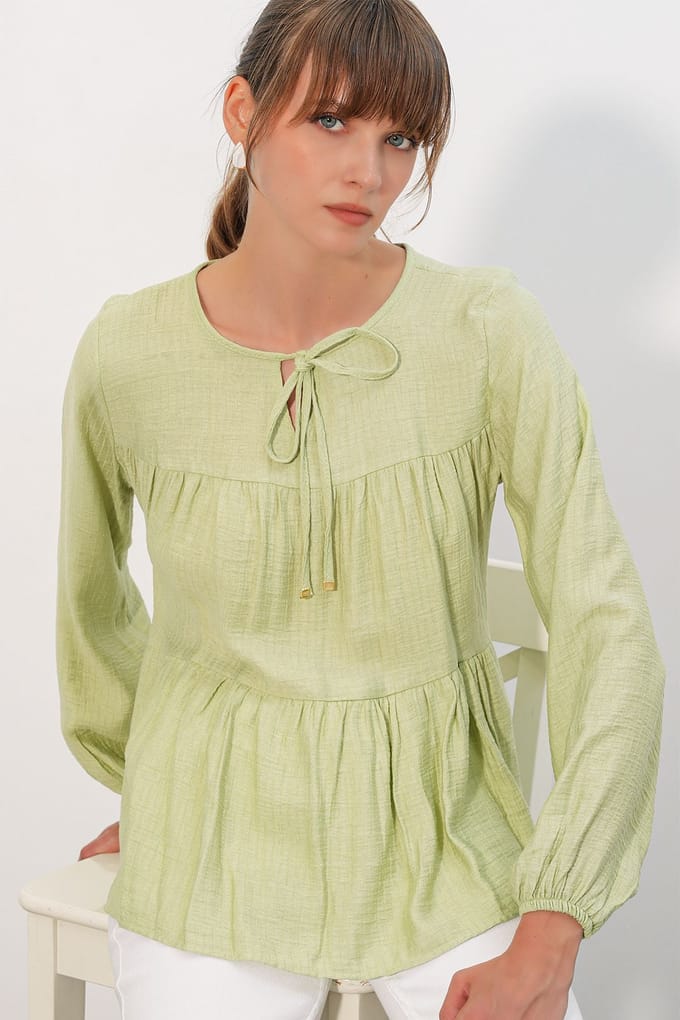 Gestructureerde Blouse met Strik voorkant