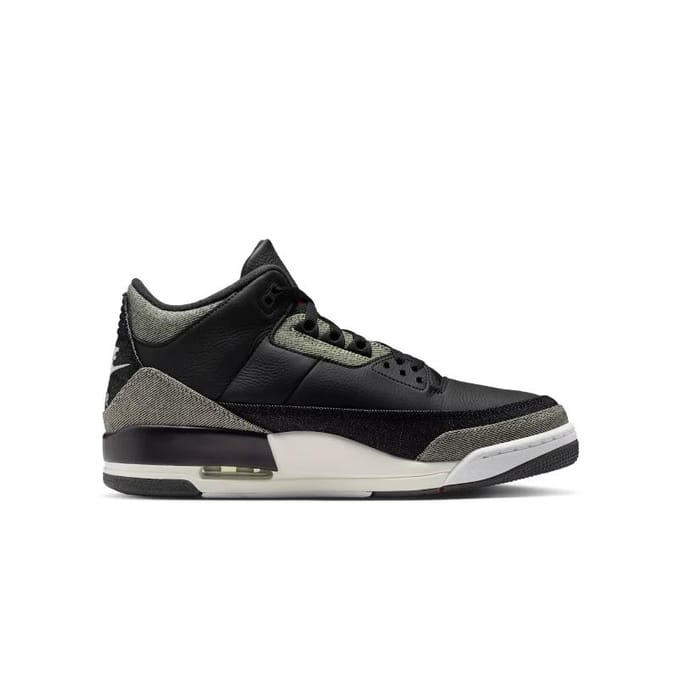 Air Jordan 3 x Levi's® 'Black and White' maat 42.