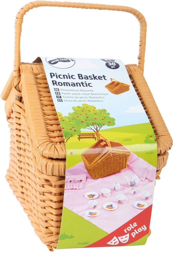 Small Foot Wooden Picnic Basket with Tableware Romantic 30 pcs.