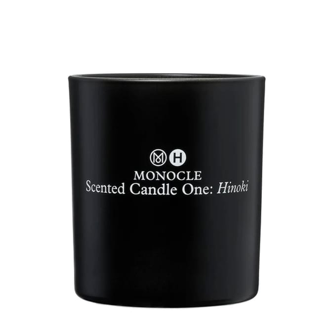Comme des Garçons Monocle Hinoki Kaars 165 gr.